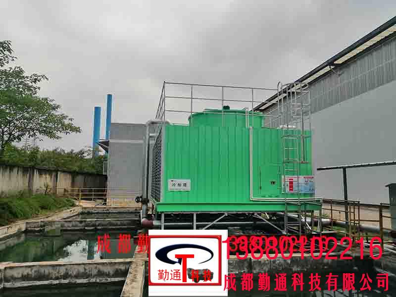 贵阳站:成都双流方形横流200Tx3一组200Tx2一组冷却塔系统管道安装现场